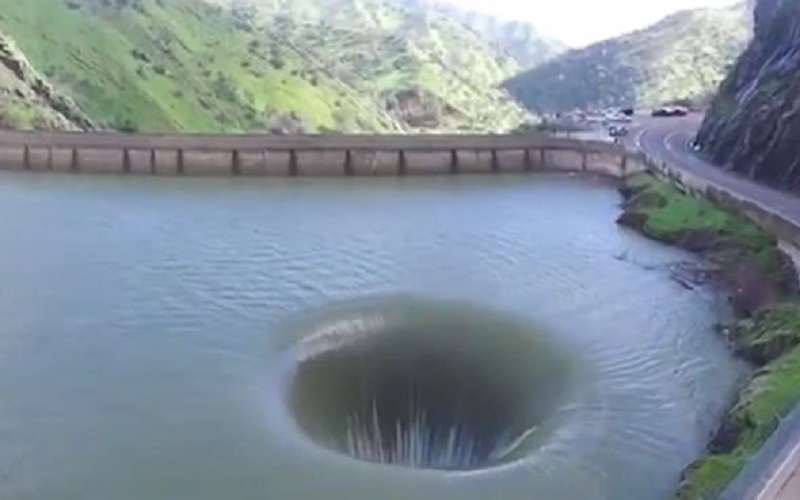 ¿Un portal al infierno en California? 5 portal al infierno en California