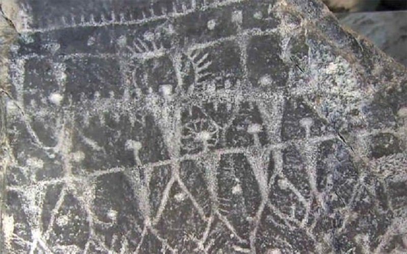Misterioso objeto alado en el Palacio de Ashurnasirpal II, Rey de Asiria