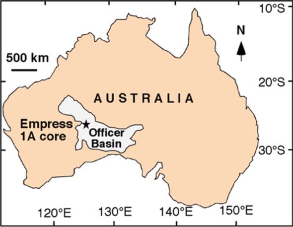 Un mapa que ubica a Officer Basin en Australia