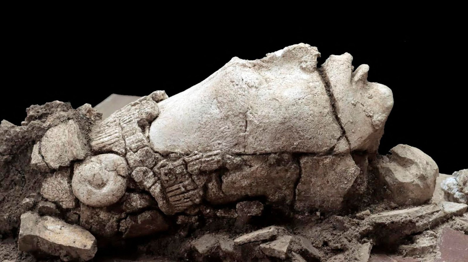 Estatua del dios del maíz de 1300 años de antigüedad muestra cómo los mayas adoraban el maíz 7 Estatua del dios del maíz de 1300 años de antigüedad muestra cómo los mayas adoraban el maíz