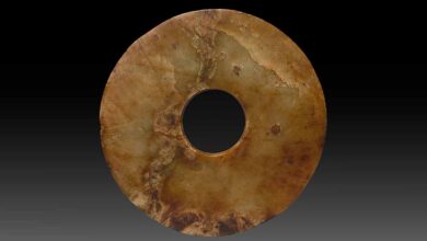 Jade bi disc, China, Neolithic period. Source: Cleveland Museum of Art/CC0