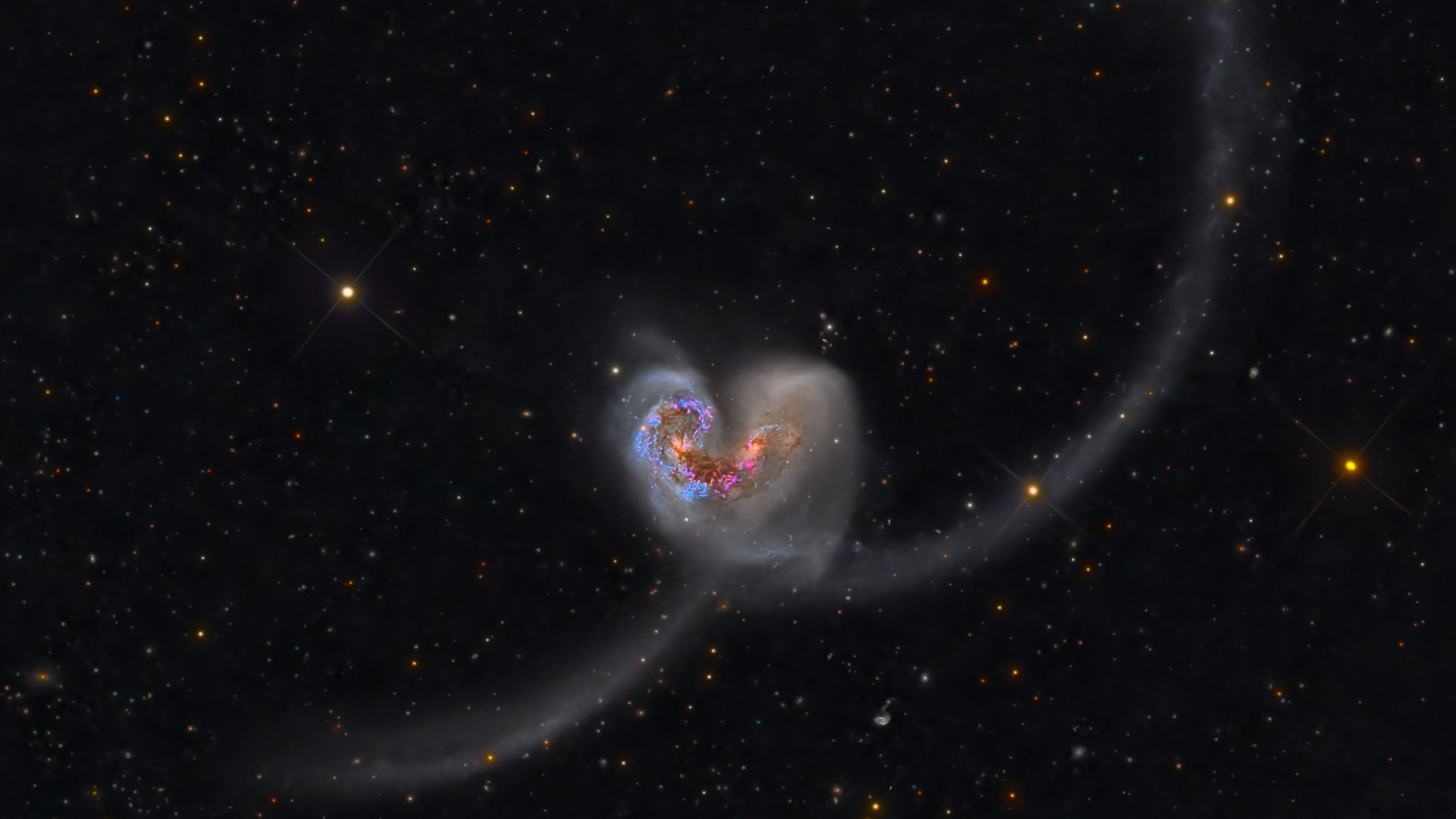 Enfoque de la NASA: las galaxias antena son la fotografía astronómica del día 5 Enfoque de la NASA: las galaxias antena son la fotografía astronómica del día