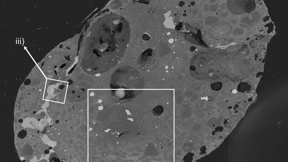 Un raro micrometeorito trae material 'imposible' a la Tierra