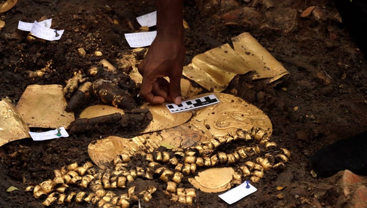 Deslumbrantes tesoros de oro encontrados en una tumba de 1.300 años de antigüedad en Panamá 5 Deslumbrantes tesoros de oro encontrados en una tumba de 1.300 años de antigüedad en Panamá