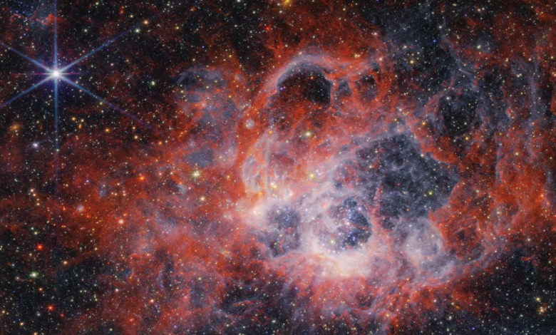 Fotos de James Webb muestran estrellas calientes formándose