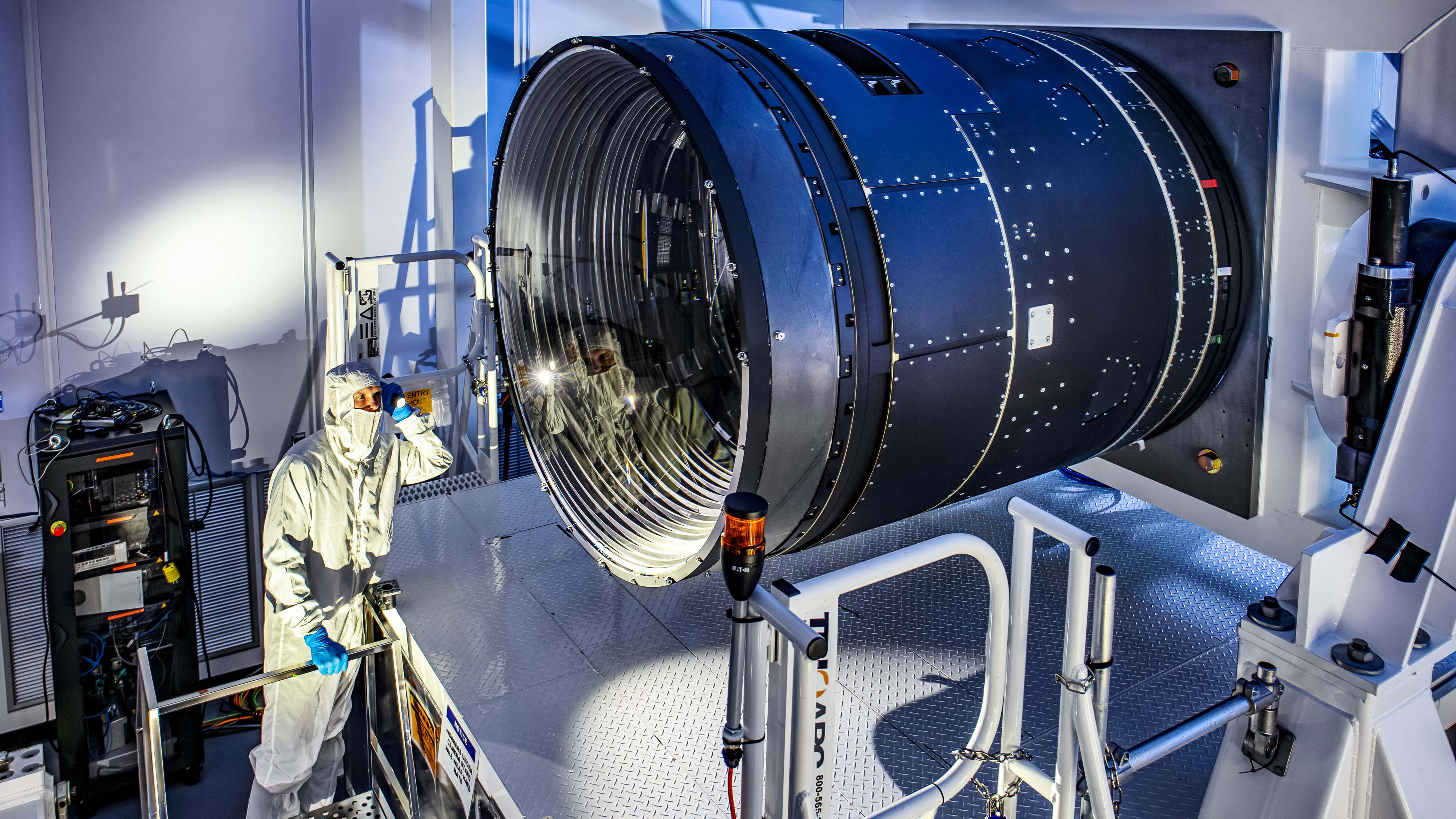 La cámara digital más grande jamás creada para la astronomía está completa