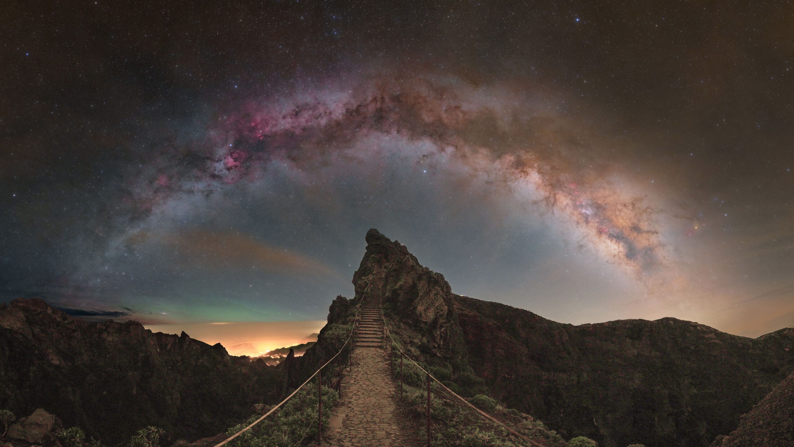 Foco de la NASA: La escalera a la Vía Láctea es la foto astronómica del día 5 Marcin Rosadziński