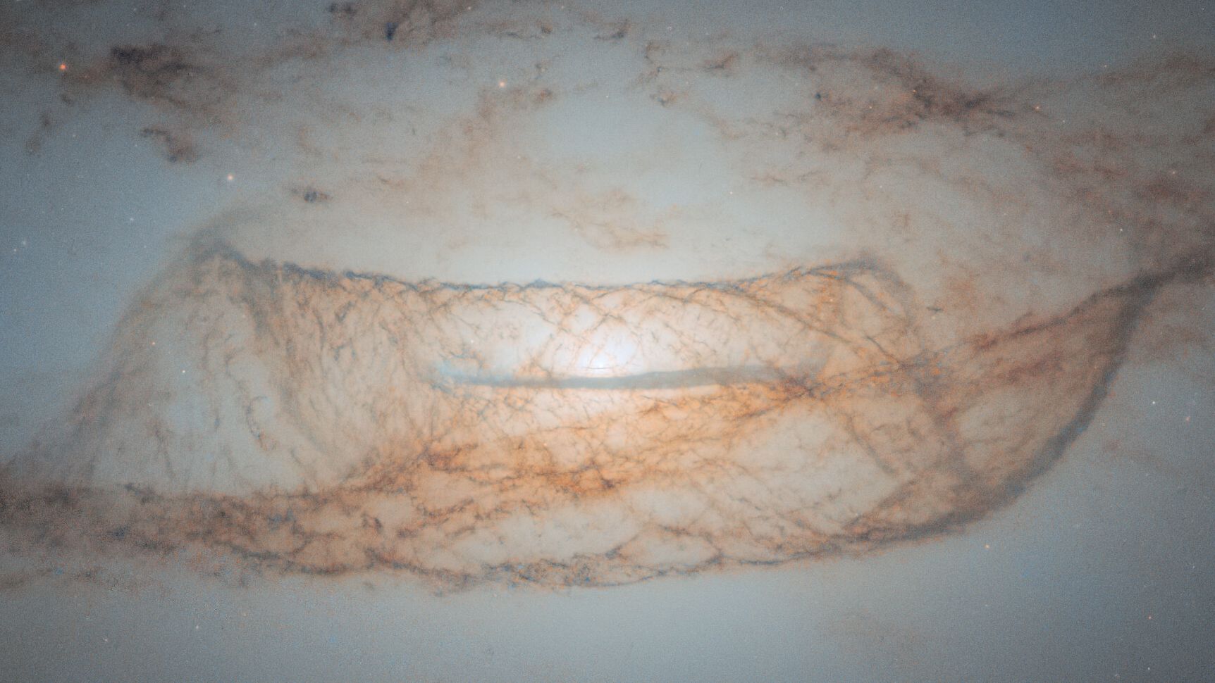 Hubble registra la imagen más clara de una galaxia “extraña” 5 ESA/Hubble e NASA, L. Kelsey