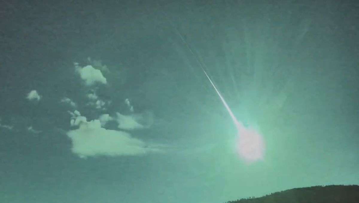 Un raro cometa bola de fuego convierte la noche en día sobre España y Portugal en imágenes espectaculares