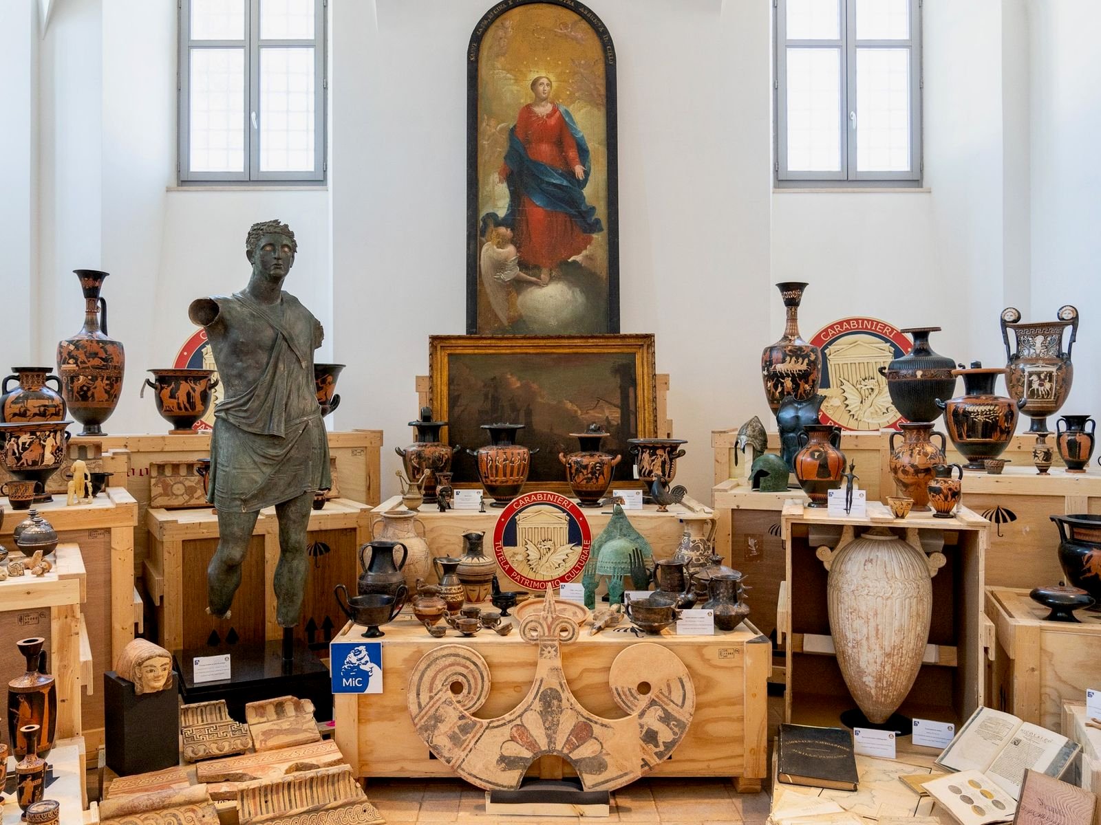 Regresa a casa un tesoro de 600 artefactos italianos saqueados valorados en 65 millones de dólares 7 Regresa a casa un tesoro de 600 artefactos italianos saqueados valorados en 65 millones de dólares