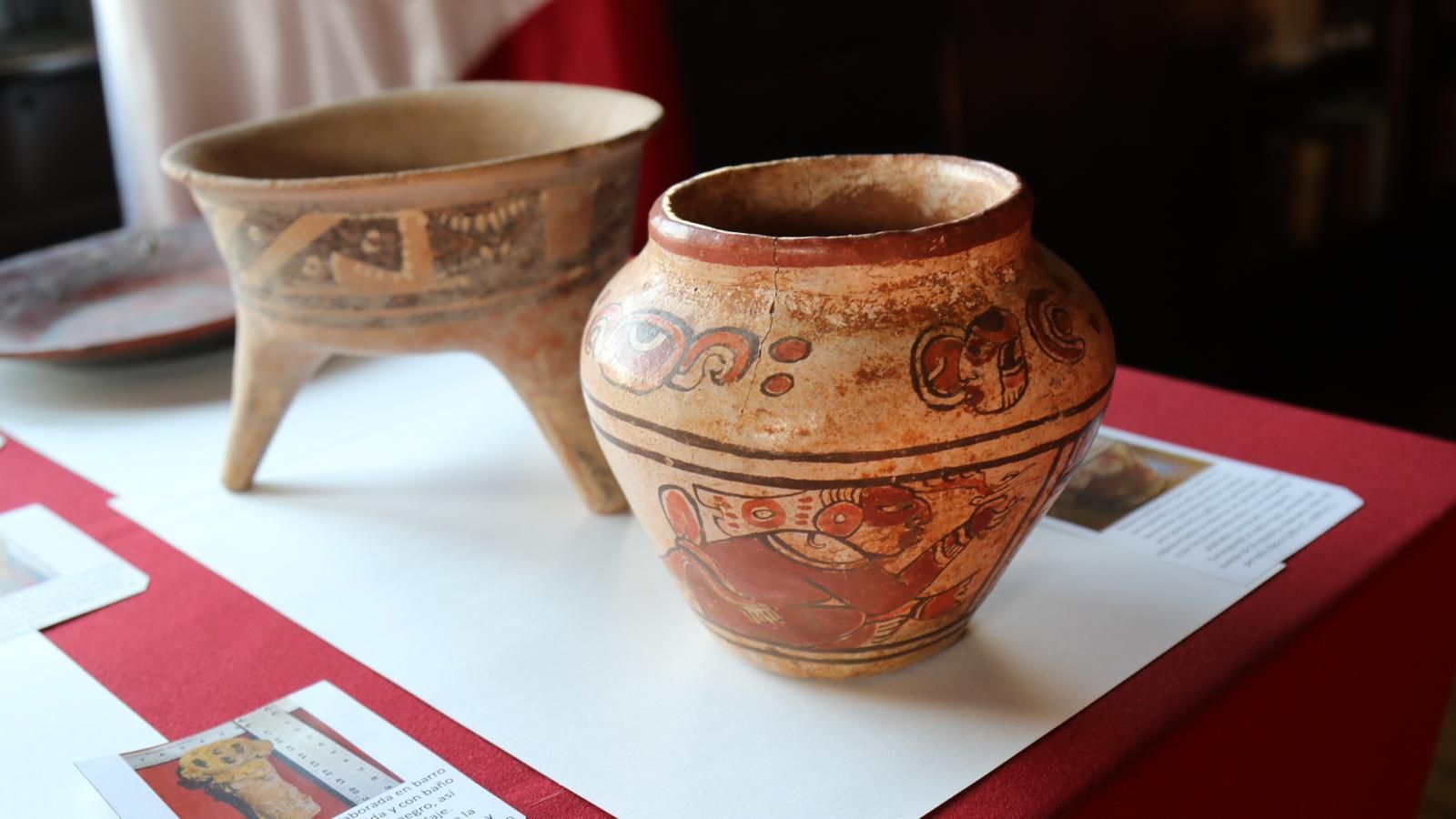 Una mujer aprovechó este antiguo jarrón maya por 3,99 dólares y luego lo devolvió a México 6 Una mujer aprovechó este antiguo jarrón maya por 3,99 dólares y luego lo devolvió a México