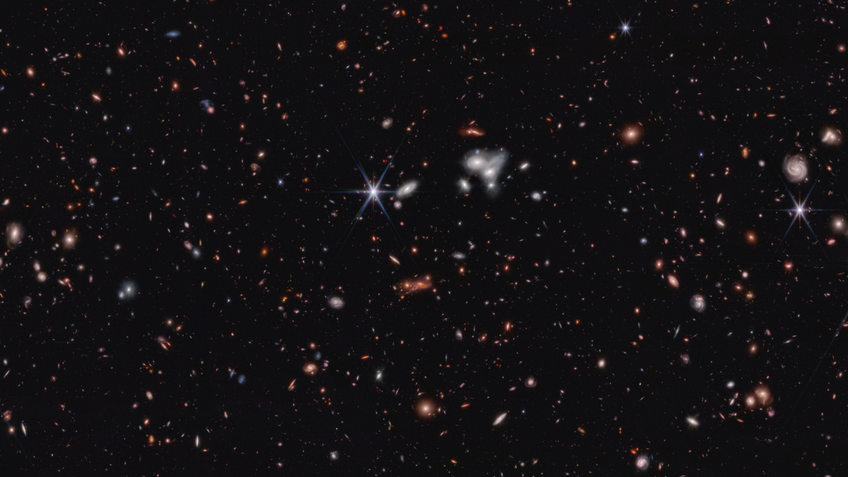 Galaxia vuelve a crear estrellas después de pasar millones de años inactiva 5 NASA/ESA/CSA/Steve Finkelstein/Micaela Bagley/Rebecca Larson