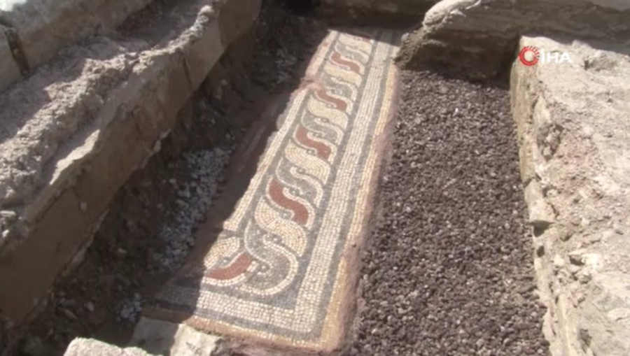 Descubren un sarcófago de gladiador romano en Izmir, Turquía 6 Descubren un sarcófago de gladiador romano en Izmir, Turquía