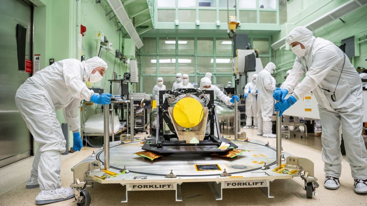 La NASA revela prototipos de telescopios de ondas gravitacionales 5 NASA/Dennis Henry