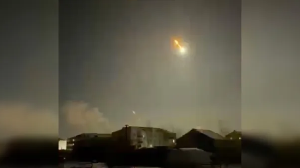 Asteroide choca con la Tierra y convierte la noche en día en Siberia; mirar 5 Sakha Republic Ministry Of Internal Affairs
