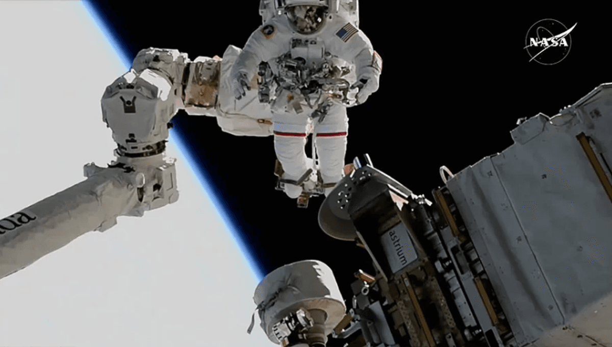 ¿Viven los microbios extremos fuera de la ISS? La caminata espacial de ayer ayudará a averiguar 5 ¿Viven los microbios extremos fuera de la ISS? La caminata espacial de ayer ayudará a averiguar