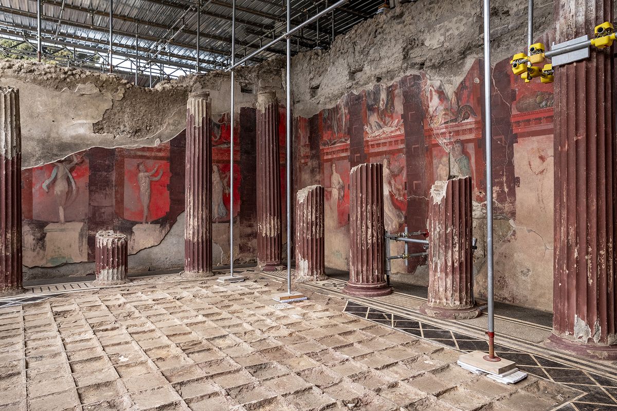 Ver los impresionantes frescos de un misterioso culto dionisio descubierto en la antigua Pompeya 9 Ver los impresionantes frescos de un misterioso culto dionisio descubierto en la antigua Pompeya