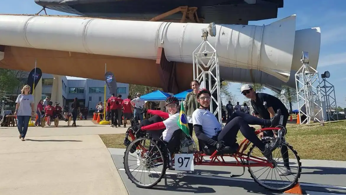 El equipo de UFF representa a Brasil en la competencia en Canadá con Rover Spatial 5 Fabiana Rodrigues Letta/Acervo Pessoal